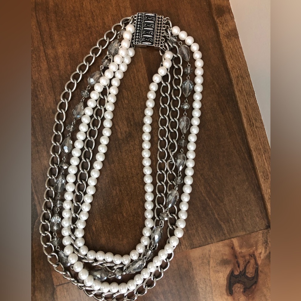 SET-Beautiful matching Necklace and Bracelet by Premier Designs